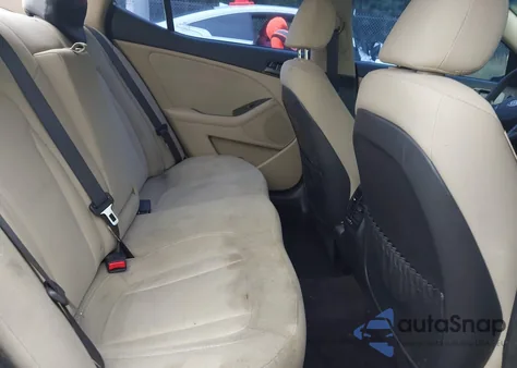 2011 Kia Optima Lx z USA, uszkodzony, nr VIN KNAGM4A71B5128899